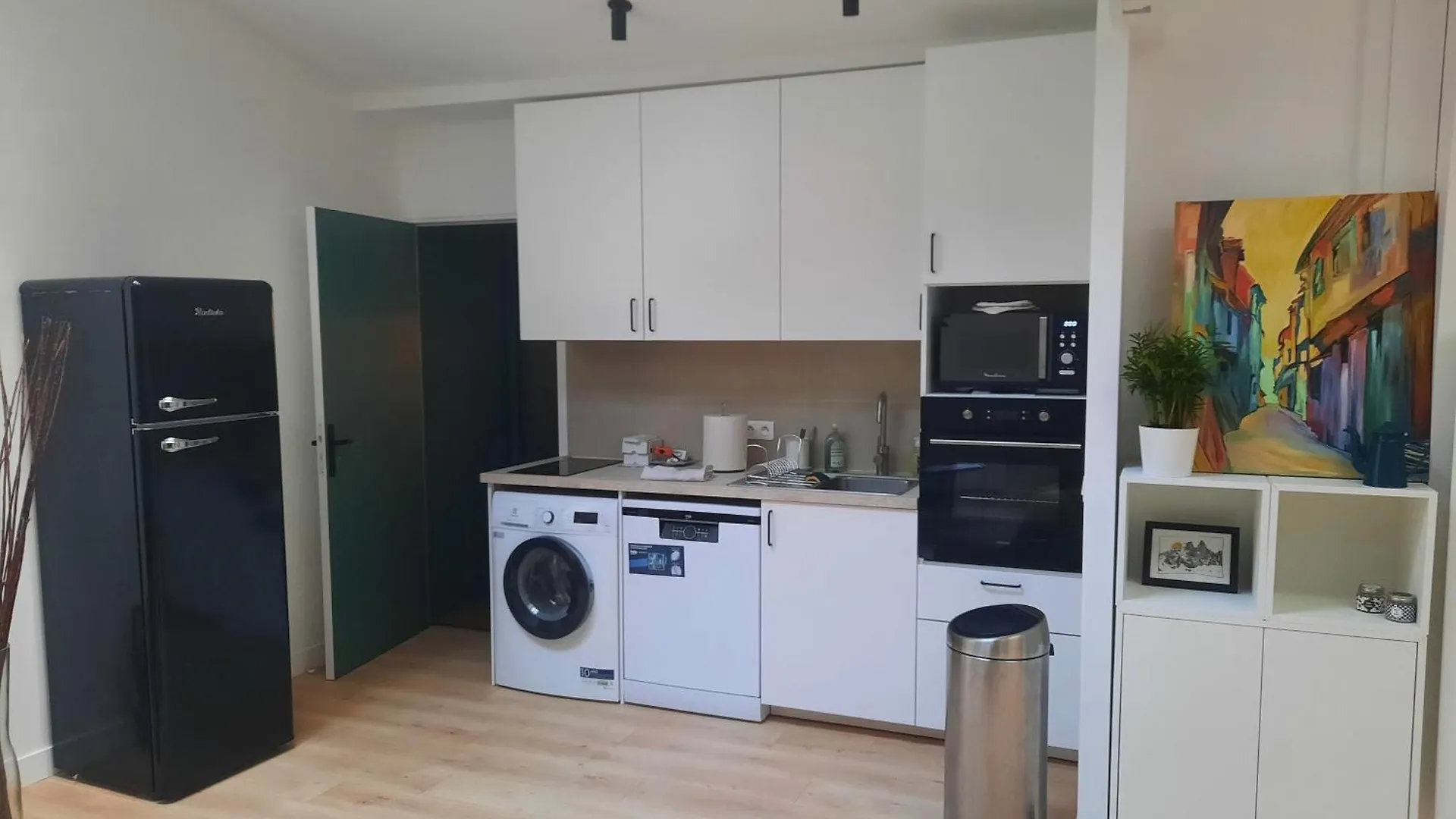 בית אירוח פריז Loft 4-5 Personnes A Montmartre - Parking Prive Sur Reservation צרפת